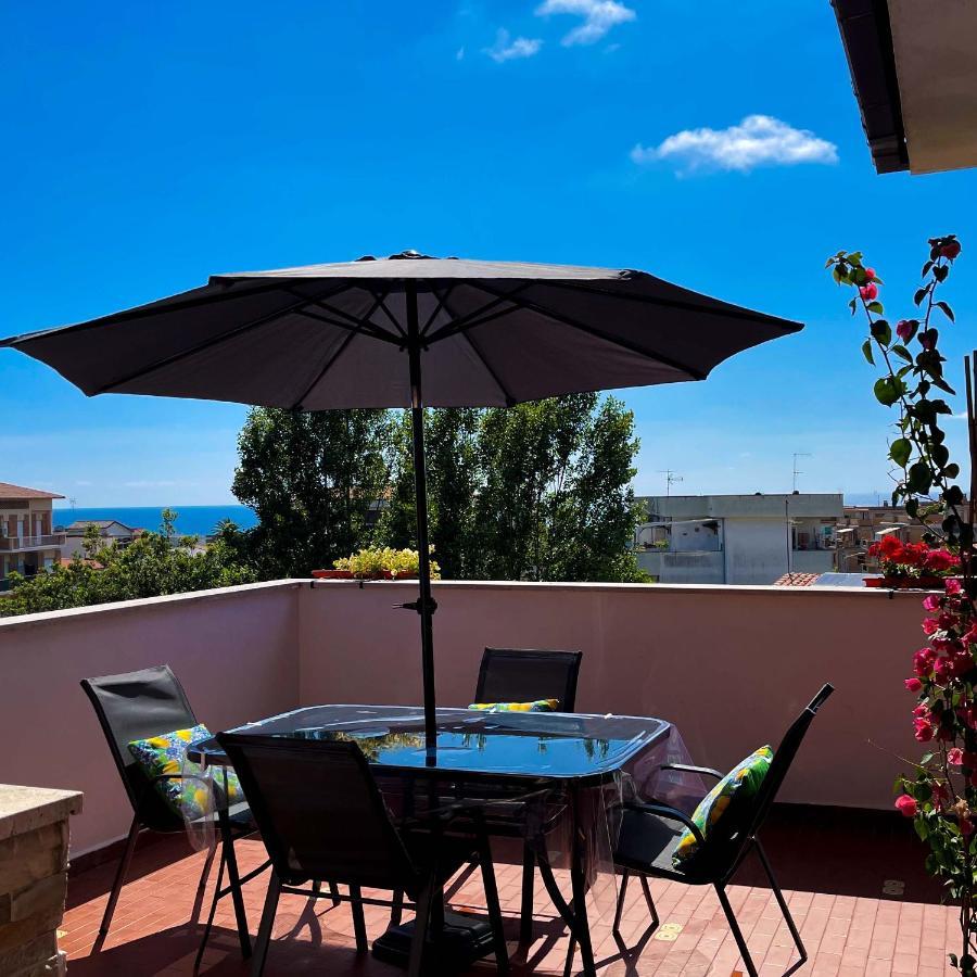Kesya Seaview Apartment - Attico - 50Mt Dal Mare 安齐奥 外观 照片